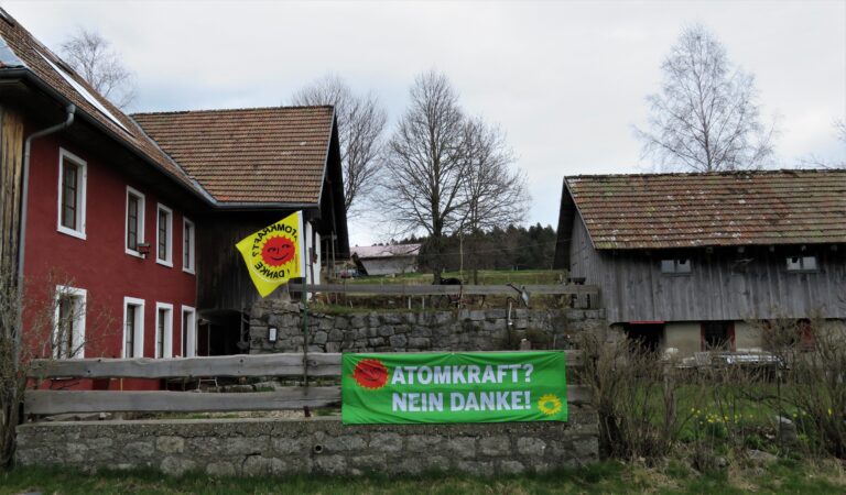 Die Hotzenwälder Grünen feiern das endgültige Ende der unsäglichen Atomkraft in Deutschland!