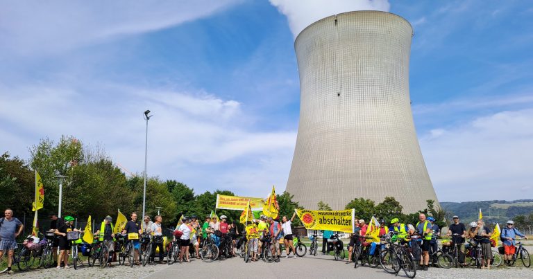 Bericht von der  Anti-Atom-Radtour am 30. August im Landkreis Waldshut: Windisch – Bad Säckingen